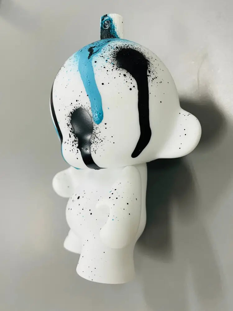 Auction ART TOY Edition of One Mun Drip BBlk Art Print